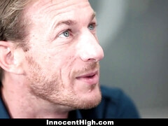 18 ans, Brunette brune, Collège université, Tir de sperme, Hard, Élève, Professeur, Uniforme