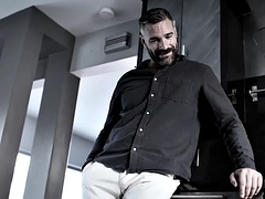 Engañando, Europeo, Sexo duro, Mucama