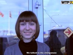 Brunette brune, Argent, Public, Plan cul à trois