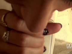 黒人, フェラチオ, ドレス, 手コキする, ピアス, オマンコ, フェラする, オッパイの