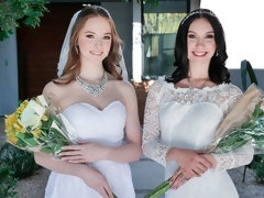 Bruinharig, Sperma in mond, Hondjeshouding, Handbeurt, Likken, Orgie, Mager, Tiener