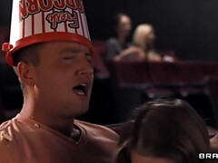 Cumshot Spotlight: Blonde Babe / 24.4.2022