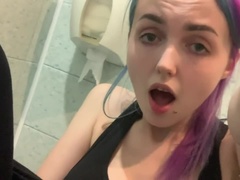 Leie, Frau, Hd, Masturbation, Öffentlich, Russisch, Jungendliche (18+), Toilette