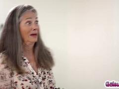 Blonde, Brunette brune, Doigter, Embrassement, Lesbienne, Chatte, Rasée, Adolescente