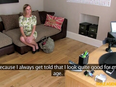 Amateur, Sucer une bite, Tromperie, Léchez, Masturbation, Maman, Chatte, Plan cul à trois