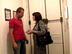 Gros seins, Plantureuse, Tromperie, Tchèque, Mamie, Poilue, Époux mari, Réalité