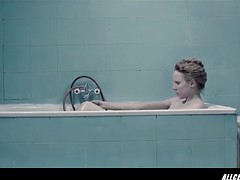 Blond, Beroemdheid, Douche, Softcore pornografie, Tieten likken