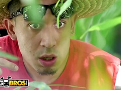 Красотки, Брюнетки, Парочка, Член, Латиноамериканки, На природе, Бассейн, Сиськи