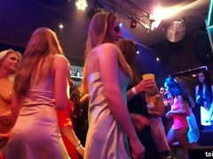 Hardcore, Interrassisch, Küssen, Lecken, Orgie, Pornostars, Schüchtern, Nass
