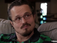 Blasen, Braunhaarige, Kehlenfick, Schwanz, Fingern, Fußfetisch, Muschi, Rasiert