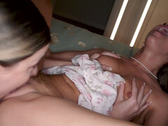 Lesbienne, Léchez, Maman, Chatte, Tatouage, Adolescente