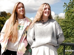 Grote mammen, Blond, Fetisj, Lesbisch, Likken, Natuurlijke tieten, Kut duiken, Geschoren