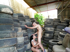 Leie, Grosse titten, Braunhaarige, Spermaladung, Aufs gesicht abspritzen, Hardcore, Ehemann, Rasiert