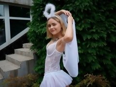 お尻, デカ尻, フェラチオ, 口内発射, バック, 手コキする, なめる, ティーン