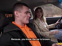 Culo grande, Verga grande, Tetas grandes, Rubia, Mamada, Coche, Lamidas, Al aire libre