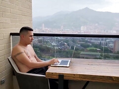 Grosser schwanz, Blondine, Vollbusig, Hundestellung, Latina, Pornostars, Öffentlich, Titten