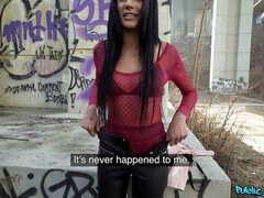 Amerikanisch, Arsch, Braunhaarige, Im freien, Piercing, Pov, Öffentlich, Titten