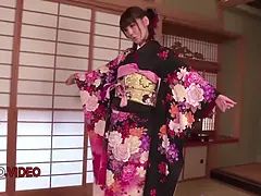 フェラチオ, 茶髪の, カップル, 中出し, Hd, 日本人, 淫乱熟女, 叫ぶ