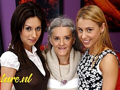 Amateur, Hd, Hongroise, Lesbienne, Mature, Naturelle, Chatte, Nénés