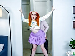 Grote kont, Grote lul, Pijpbeurt, Hondjeshouding, Natuurlijke tieten, Twee staartjes, Roodharige vrouw, Tieten likken