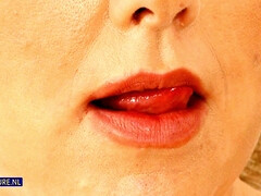 Gode, Robe, Doigter, Masturbation, Seins naturels, Rasée, Solo, Jouets