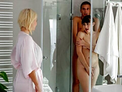 Culo grande, Verga grande, Tetas grandes, Mamada, Estilo perrito, Flaco, Adolescente, Trio