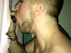 Sucer une bite, Trou de la gloire, Suçant