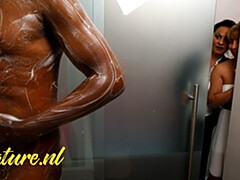 Arsch, Frau frau mann, Interrassisch, Lesbisch, Reif, Muschi, Rau, Flotter dreier