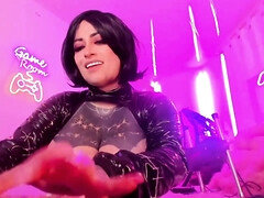 Gros seins, Brunette brune, Plantureuse, Masturbation, Solo, Tatouage, Nénés, Webcam