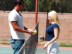 Grosser arsch, Grosse titten, Schwarz, Blondine, Interrassisch, Milf, Rasiert, Sport