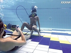 Arsch, Fetisch, Hd, Natürlichen titten, Pool, Öffentlich, Muschi, Titten