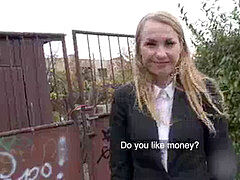 Sucer une bite, Tir de sperme, De plein air, Public, Réalité, Russe