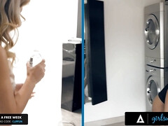 Asiatique, Compilation, Doigter, Lesbienne, Seins naturels, Caoutchouc, Criant, Plan cul à trois