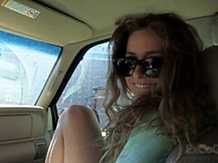 Спальня, Большая жопа, Большой член, Большие сиськи, Минет, Брюнетки, Тощие, Игрушки