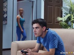 Blondine, Spermaladung, Hd, Interrassisch, Reif, Milf, Stiefmutter, Flotter dreier