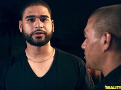 Enthousiasteling, Pijpbeurt, Zwart, Gezichtzitten, Groepseks, Hakken, Latijnse vrouw, Tatoeage