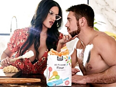 Grote kont, Grote lul, Grote mammen, Pijpbeurt, Bruinharig, Hondjeshouding, Moeder die ik wil neuken, Tieten likken