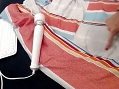 18 jahre, Leie, Masturbation, Orgasmus, Rasiert, Jungendliche (18+), Vibrator, Netzkamera