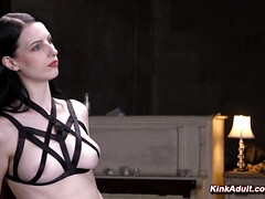 アナル, 緊縛, フェラチオ, ボンデージ, 茶髪の, 開帳, 苦痛, 奴隷