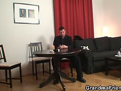 Cul, Sucer une bite, Brunette brune, Femme couguar, Gorge profonde, Branlette thaïlandaise, Mère que j'aimerais baiser, Maman