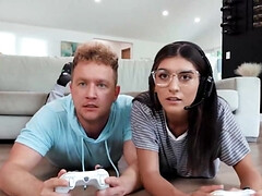 Pijpbeurt, Bruinharig, Diep in de keel, Lul, Hondjeshouding, Sperma in gezicht, Realiteit, Tieten likken