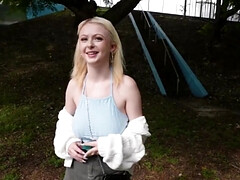 18 años, Culo, Tetas grandes, Rubia, Mamada, Tetona, Público, Adolescente