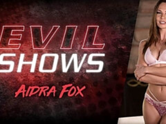 Rubia, Mamada, Penetracion con dedos, Madres para coger, Solo, Estriptis, Tatuaje, Camara web