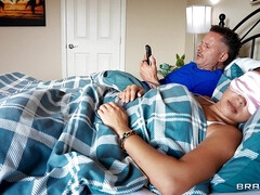 Amerikanisch, Tussi, Grosse titten, Betrug, Paar, Lecken, Milf, Monster