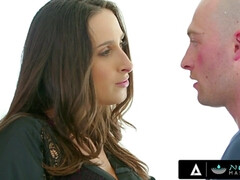 Culo grande, Verga grande, Tetas grandes, Pajear, Masaje, Realidad, Ducha, Tetas