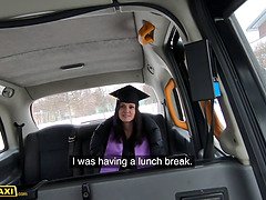 Brunette brune, Tir de sperme, Léchez, Pov, Public, Chatte, Réalité, Rugueux
