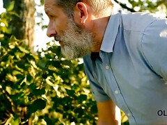 Grosse titten, Blasen, Vollbusig, Handjob, Lecken, Natürlichen titten, Im freien, Öffentlich