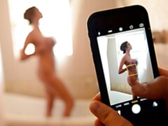 アナル, デカ尻, デカパイ, ブロンド, 手コキする, 淫乱熟女, 3p男男女, 剃毛