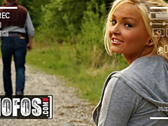 Anal, Gros seins, Blonde, Sucer une bite, En levrette, Hd, De plein air, Rasée