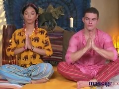 Sucer une bite, Couple, Queue, Pieds, Branlette thaïlandaise, Massage, Masturbation, Rasée